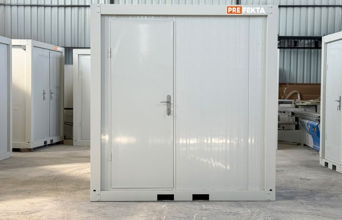 Sanitärcontainer im Wintereinsatz: Frostschutz und Heizsysteme richtig planen