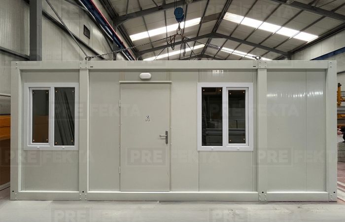 Container für Sportvereine: Umkleidekabinen und Sanitärlösungen im Modulsystem